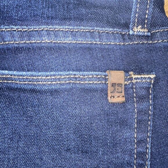 Joe’s Jeans Med/Dark Wash Shaping Curvy Skinny Ankle Jeans Woman’s  25 - Picture 3 of 6
